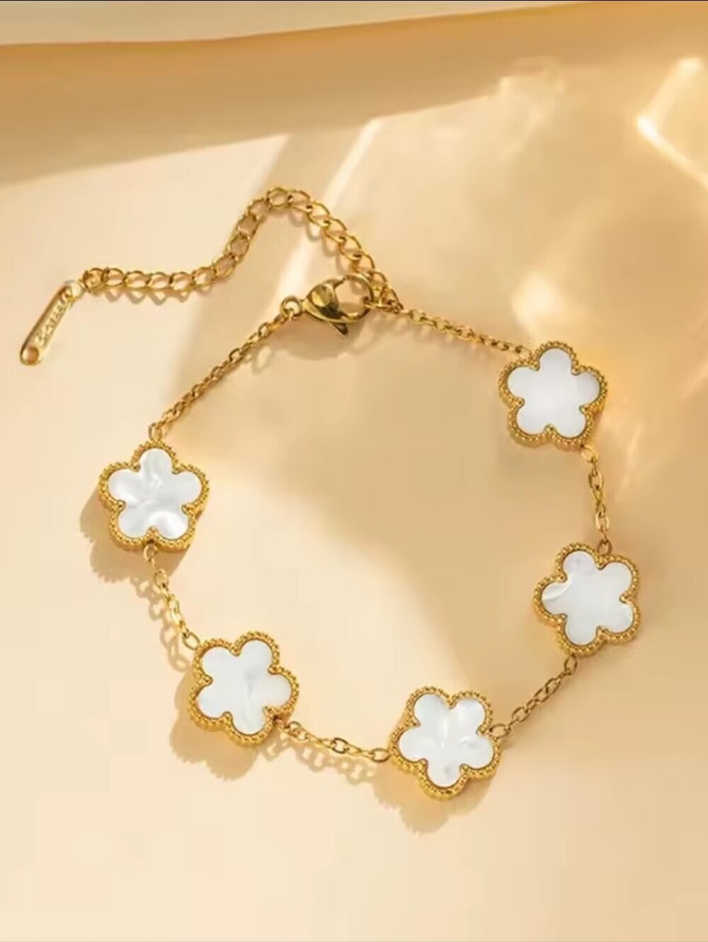 Gold Bracelet with White Clover Motifs - Picture 3 of 6